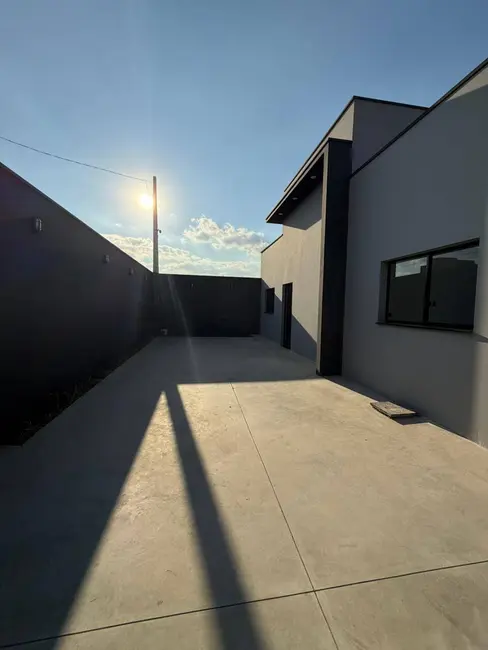 Casa com 3 quartos à venda, 105m2 em Jardim América, Salto - SP - imagem 3 Foto 3 de Casa com 3 quartos à venda, 105m2 em Jardim América, Salto - SP