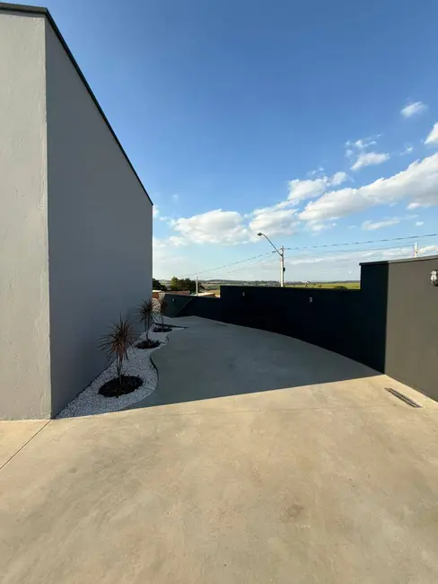 Foto 2 de Casa com 3 quartos à venda, 105m2 em Jardim América, Salto - SP