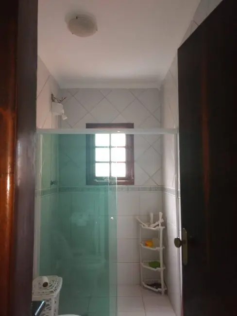 Casa com 4 quartos à venda, 100m2 em Jardim Valéria, Guarulhos - SP - imagem 3 Foto 3 de Casa com 4 quartos à venda, 100m2 em Jardim Valéria, Guarulhos - SP