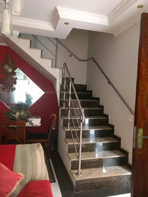 Casa com 4 quartos à venda, 100m2 em Jardim Valéria, Guarulhos - SP - imagem 2 Foto 2 de Casa com 4 quartos à venda, 100m2 em Jardim Valéria, Guarulhos - SP