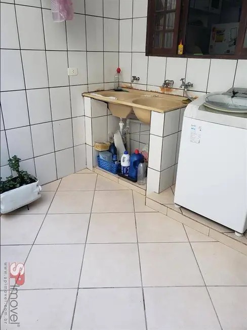 Casa com 3 quartos à venda, 202m2 em Sao Bernardo Do Campo - SP - imagem 5 Foto 5 de Casa com 3 quartos à venda, 202m2 em Sao Bernardo Do Campo - SP