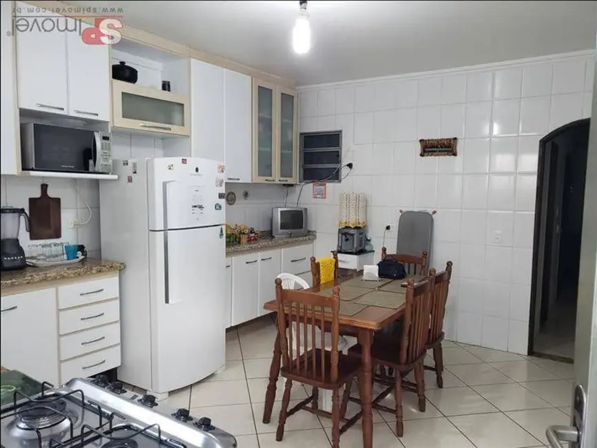 Casa com 3 quartos à venda, 202m2 em Sao Bernardo Do Campo - SP - imagem 2 Foto 2 de Casa com 3 quartos à venda, 202m2 em Sao Bernardo Do Campo - SP