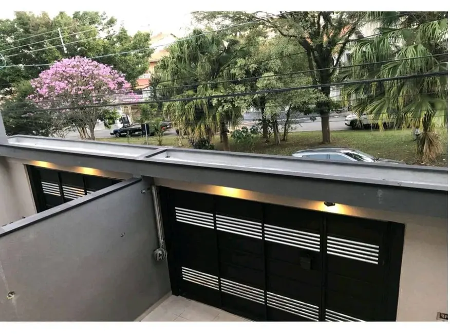 Casa com 3 quartos à venda, 170m2 em Parque Continental II, Guarulhos - SP - imagem 2 Foto 2 de Casa com 3 quartos à venda, 170m2 em Parque Continental II, Guarulhos - SP