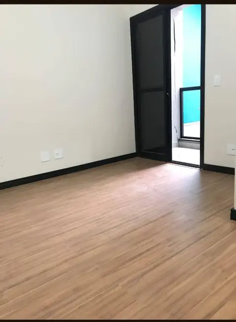 Casa com 3 quartos à venda, 170m2 em Parque Continental II, Guarulhos - SP - imagem 6 Foto 6 de Casa com 3 quartos à venda, 170m2 em Parque Continental II, Guarulhos - SP