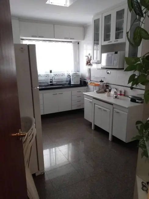 Foto 9 de Casa com 4 quartos à venda, 120m2 em Santa Teresinha, São Paulo - SP