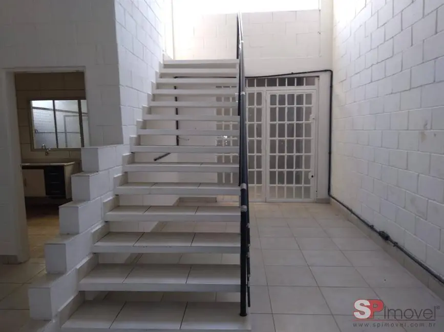 Foto 8 de Sala Comercial à venda, 800m2 em Cidade Soberana, Guarulhos - SP