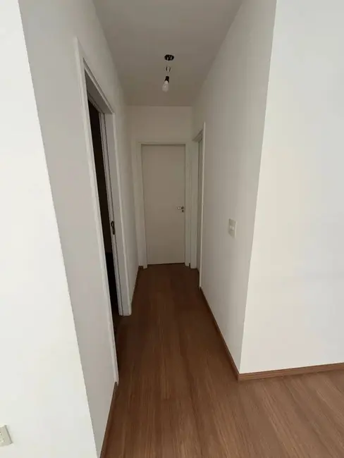 Foto 4 de Apartamento com 2 quartos para alugar em Jardim Flor da Montanha, Guarulhos - SP