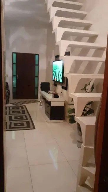 Foto 4 de Casa com 3 quartos à venda, 90m2 em Jardim Marilena, Guarulhos - SP