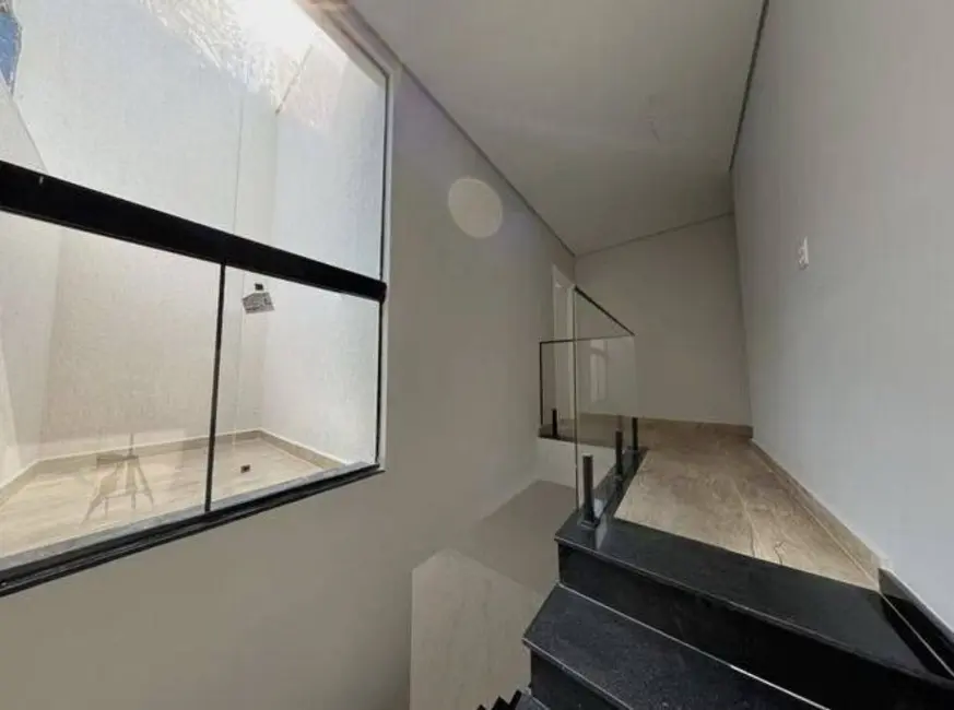 Foto 3 de Casa com 3 quartos à venda, 200m2 em Jardim Santa Mena, Guarulhos - SP