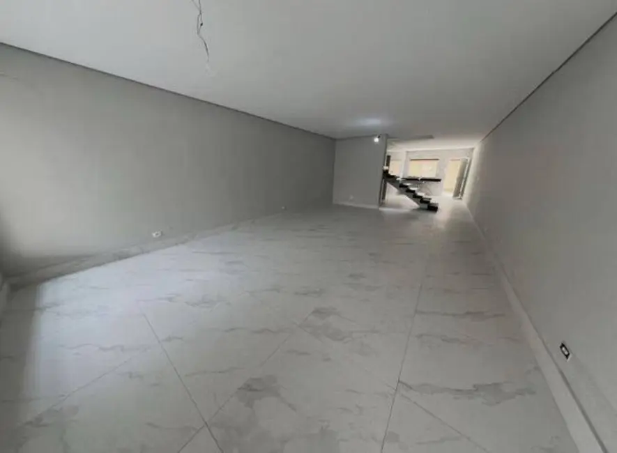 Foto 2 de Casa com 3 quartos à venda, 200m2 em Jardim Santa Mena, Guarulhos - SP