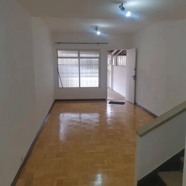 Foto 3 de Apartamento com 2 quartos para alugar em Vila Leonor, São Paulo - SP