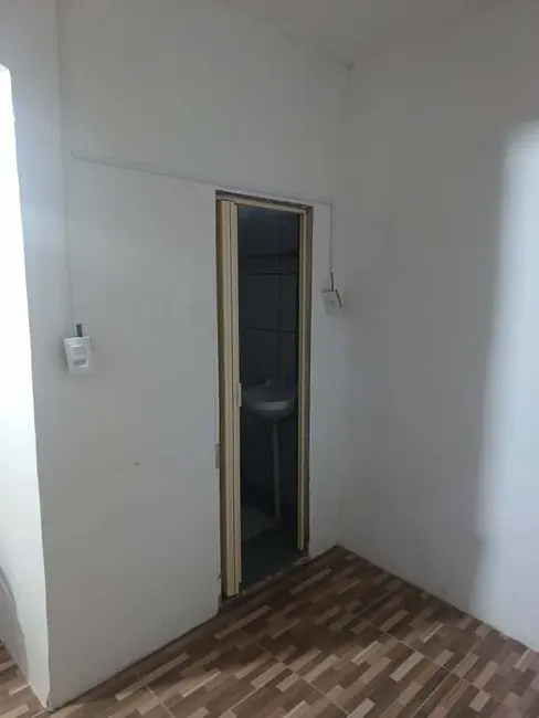 Casa com 1 quarto para alugar, 13m2 em Jardim Paulista, Guarulhos - SP - imagem 2 Foto 2 de Casa com 1 quarto para alugar, 13m2 em Jardim Paulista, Guarulhos - SP