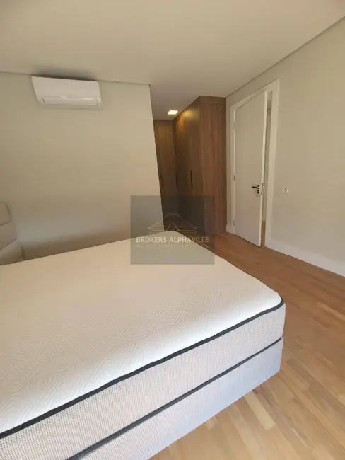 Foto 6 de Casa de Condomínio com 4 quartos para alugar, 450m2 em Alphaville, Santana De Parnaiba - SP