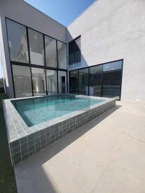 Foto 1 de Casa de Condomínio com 4 quartos para alugar, 450m2 em Alphaville, Santana De Parnaiba - SP