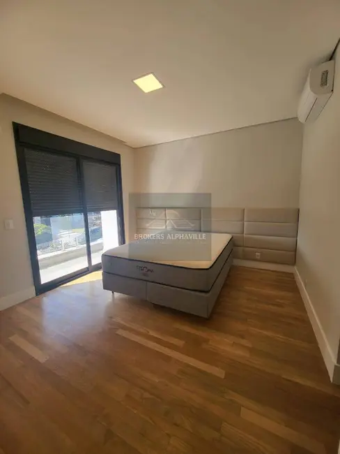 Foto 9 de Casa de Condomínio com 4 quartos para alugar, 450m2 em Alphaville, Santana De Parnaiba - SP