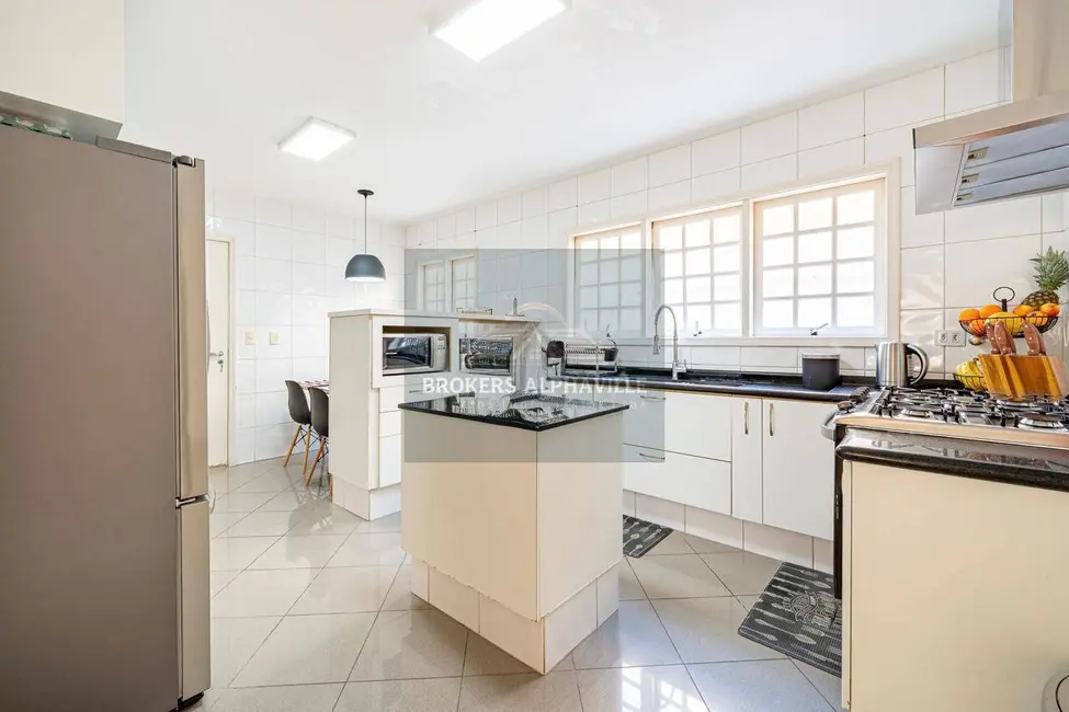 Casa com 4 quartos à venda, 390m2 em Alphaville, Santana De Parnaiba - SP - imagem 9 Foto 9 de Casa com 4 quartos à venda, 390m2 em Alphaville, Santana De Parnaiba - SP