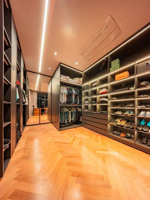 Casa com 4 quartos à venda, 583m2 em Tamboré, Santana De Parnaiba - SP - imagem 9 Foto 9 de Casa com 4 quartos à venda, 583m2 em Tamboré, Santana De Parnaiba - SP