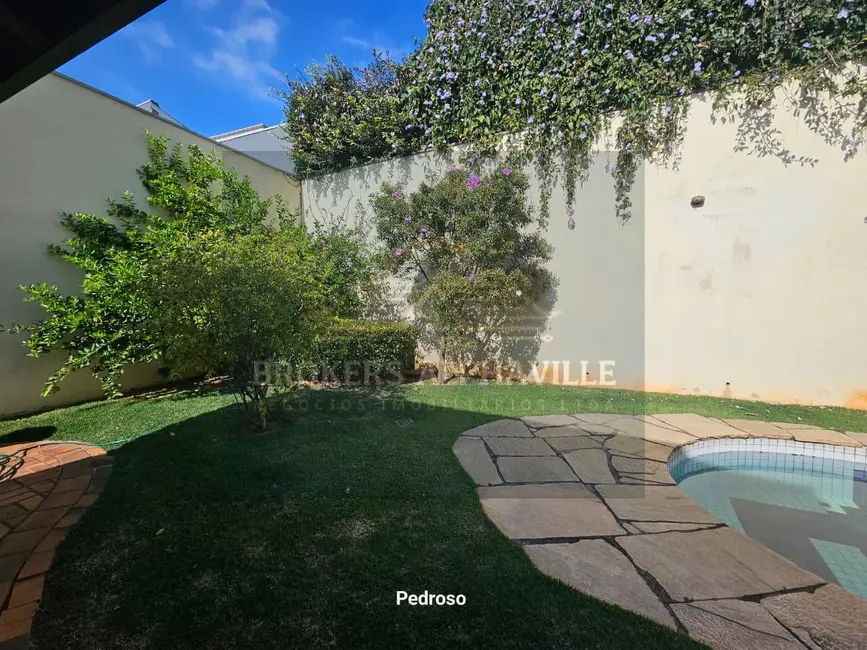 Foto 2 de Casa de Condomínio com 4 quartos à venda e para alugar, 640m2 em Barueri - SP