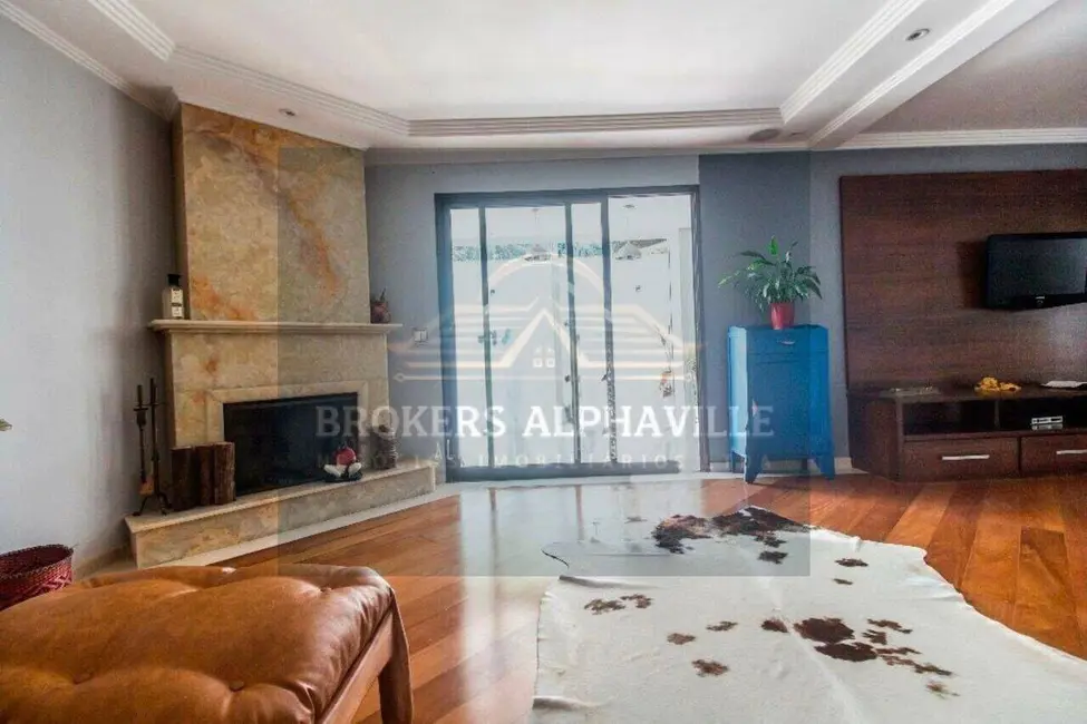 Casa de Condomínio com 4 quartos à venda, 318m2 em Tamboré, Santana De Parnaiba - SP - imagem 2 Foto 2 de Casa de Condomínio com 4 quartos à venda, 318m2 em Tamboré, Santana De Parnaiba - SP