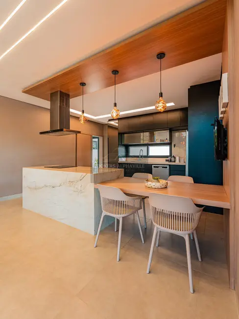 Casa com 4 quartos à venda, 860m2 em Jardim das Samambaias, Jundiai - SP - imagem 9 Foto 9 de Casa com 4 quartos à venda, 860m2 em Jardim das Samambaias, Jundiai - SP