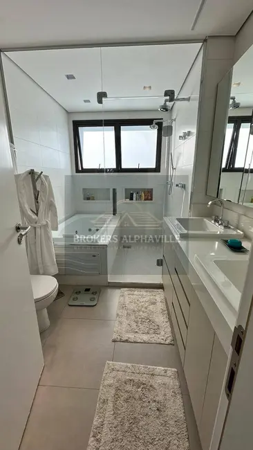 Foto 8 de Apartamento com 3 quartos à venda, 239m2 em Green Valley Alphaville, Barueri - SP