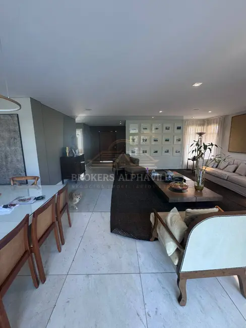 Casa de Condomínio com 4 quartos à venda, 420m2 em Centro Comercial Jubran, Barueri - SP - imagem 3 Foto 3 de Casa de Condomínio com 4 quartos à venda, 420m2 em Centro Comercial Jubran, Barueri - SP