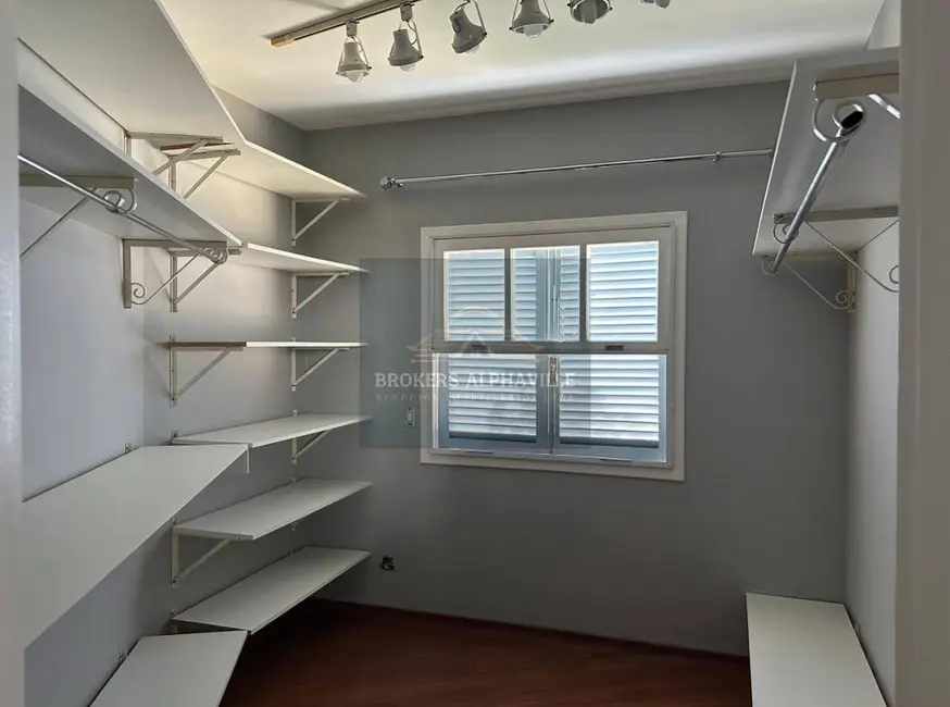 Foto 2 de Casa de Condomínio com 4 quartos à venda, 380m2 em Alphaville, Santana De Parnaiba - SP