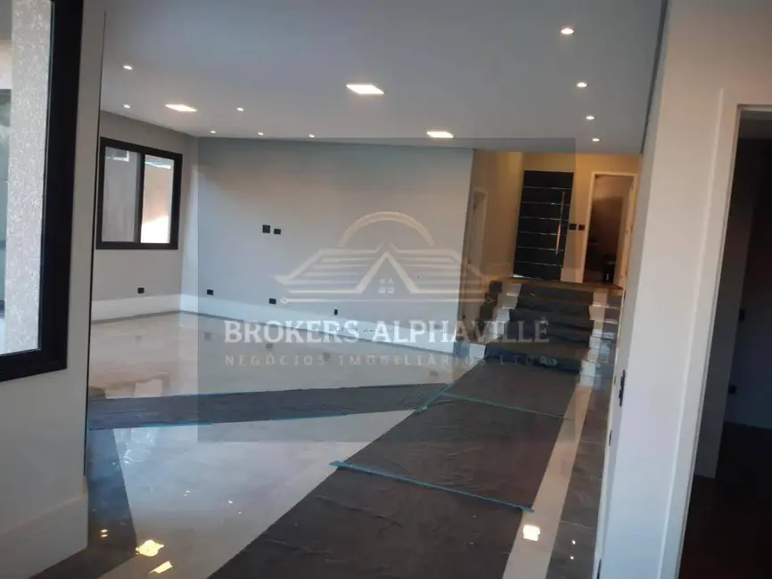 Casa com 4 quartos à venda e para alugar, 360m2 em Parque Sinai, Santana De Parnaiba - SP - imagem 9 Foto 9 de Casa com 4 quartos à venda e para alugar, 360m2 em Parque Sinai, Santana De Parnaiba - SP