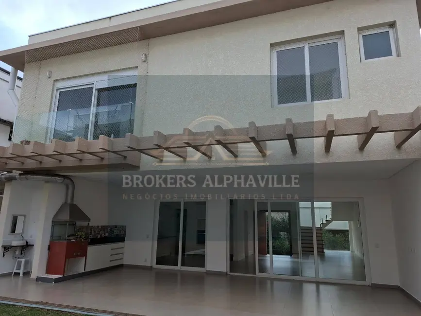 Casa de Condomínio com 3 quartos para alugar, 364m2 em Parque Sinai, Santana De Parnaiba - SP - imagem 6 Foto 6 de Casa de Condomínio com 3 quartos para alugar, 364m2 em Parque Sinai, Santana De Parnaiba - SP