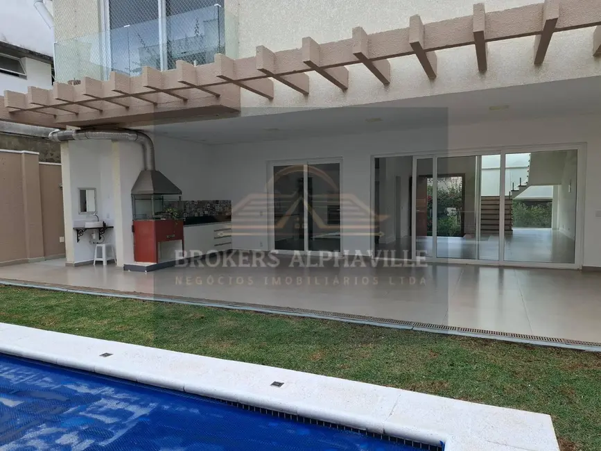 Casa de Condomínio com 3 quartos para alugar, 364m2 em Parque Sinai, Santana De Parnaiba - SP - imagem 2 Foto 2 de Casa de Condomínio com 3 quartos para alugar, 364m2 em Parque Sinai, Santana De Parnaiba - SP