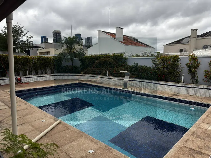 Casa de Condomínio com 4 quartos para alugar, 560m2 em Alphaville Residencial Dois, Barueri - SP - imagem 3 Foto 3 de Casa de Condomínio com 4 quartos para alugar, 560m2 em Alphaville Residencial Dois, Barueri - SP