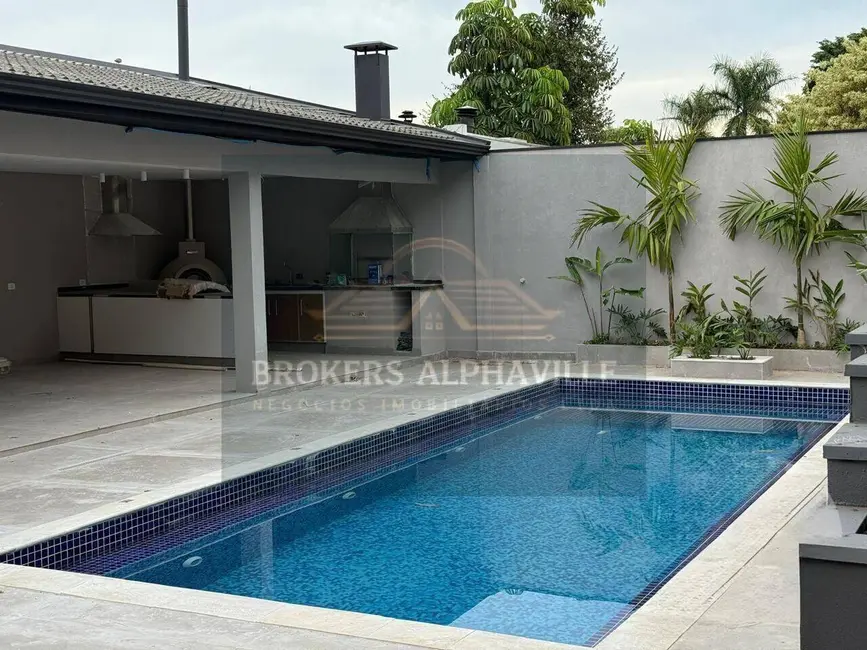 Casa de Condomínio com 4 quartos para alugar, 560m2 em Alphaville Residencial Dois, Barueri - SP - imagem 4 Foto 4 de Casa de Condomínio com 4 quartos para alugar, 560m2 em Alphaville Residencial Dois, Barueri - SP