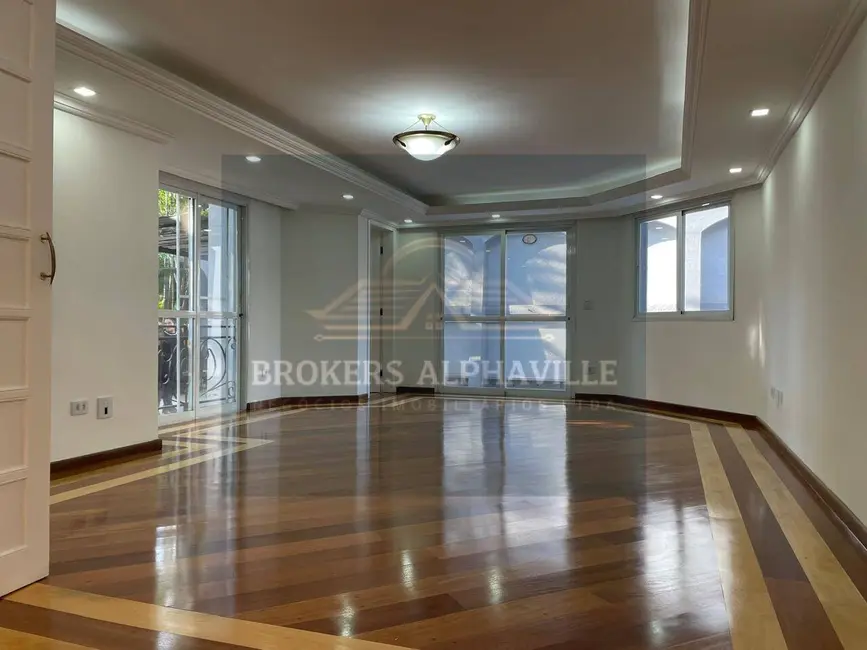 Casa de Condomínio com 5 quartos para alugar, 560m2 em Barueri - SP - imagem 3 Foto 3 de Casa de Condomínio com 5 quartos para alugar, 560m2 em Barueri - SP