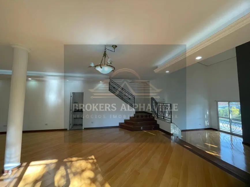 Casa de Condomínio com 5 quartos para alugar, 560m2 em Barueri - SP - imagem 4 Foto 4 de Casa de Condomínio com 5 quartos para alugar, 560m2 em Barueri - SP