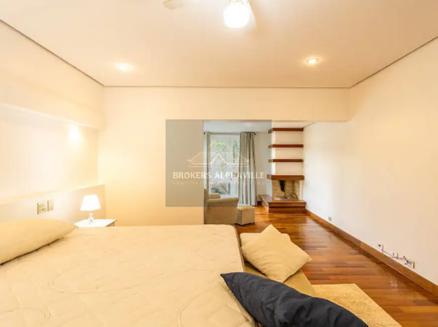 Foto 3 de Casa de Condomínio com 4 quartos à venda e para alugar, 900m2 em Alphaville, Santana De Parnaiba - SP