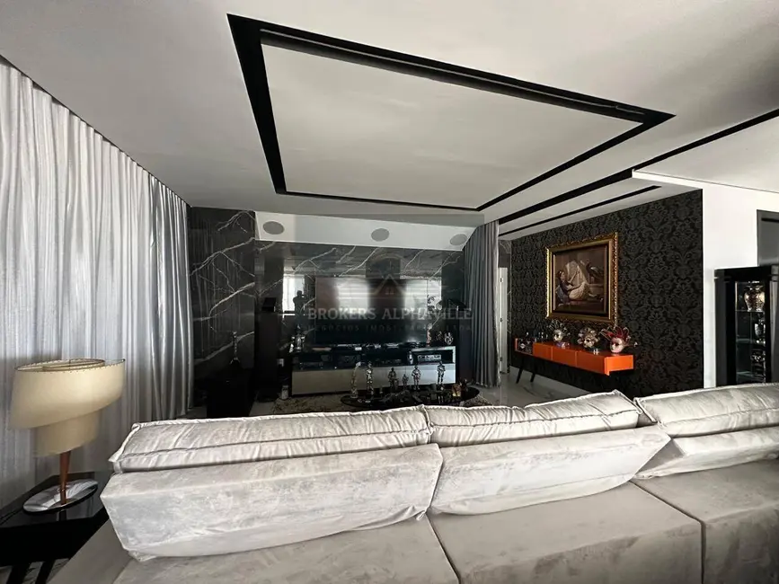 Apartamento com 3 quartos à venda e para alugar, 344m2 em Barueri - SP - imagem 4 Foto 4 de Apartamento com 3 quartos à venda e para alugar, 344m2 em Barueri - SP