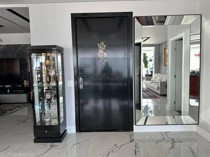 Apartamento com 3 quartos à venda e para alugar, 344m2 em Barueri - SP - imagem 2 Foto 2 de Apartamento com 3 quartos à venda e para alugar, 344m2 em Barueri - SP