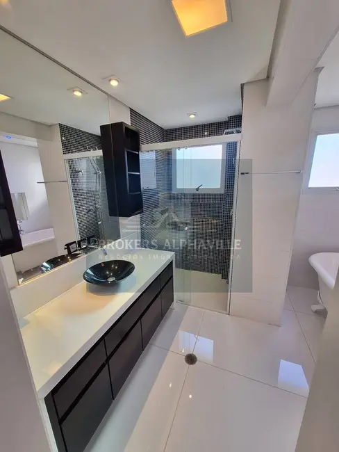 Foto 9 de Apartamento com 3 quartos para alugar, 261m2 em Alphaville Empresarial, Barueri - SP