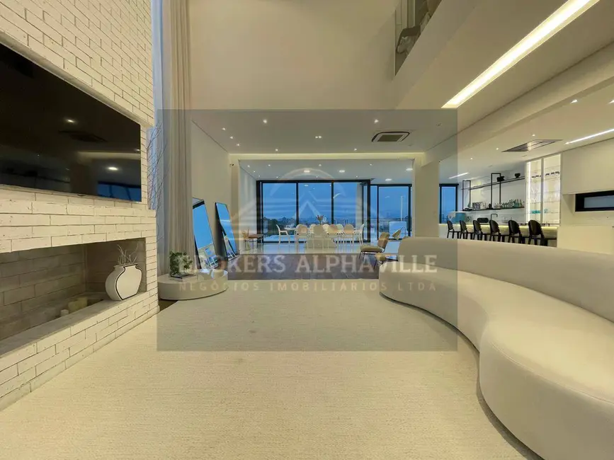 Foto 4 de Casa de Condomínio com 4 quartos para alugar, 495m2 em Tamboré, Santana De Parnaiba - SP