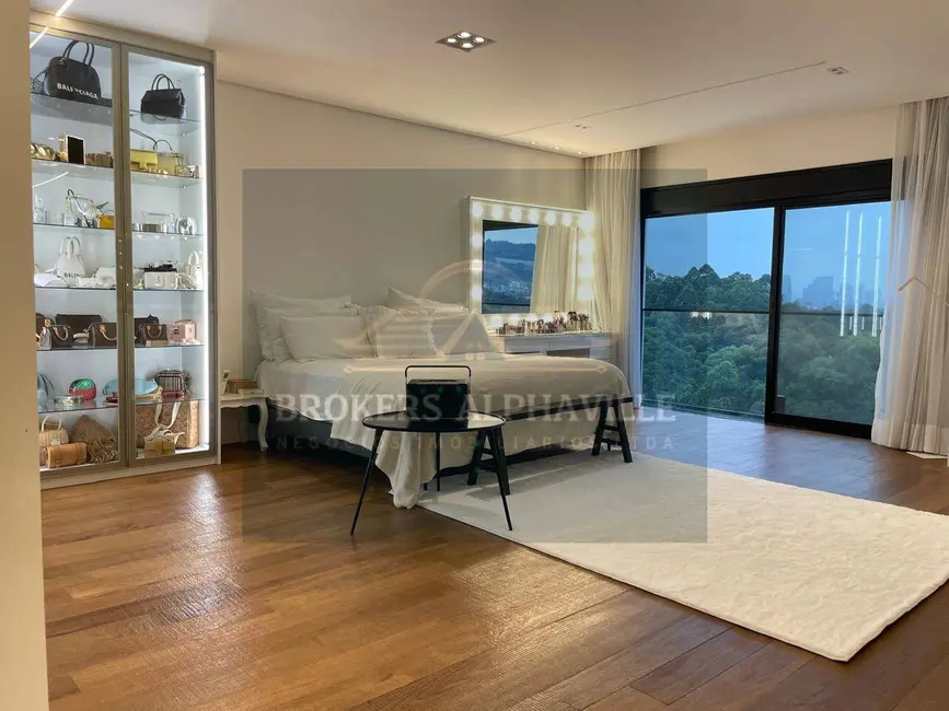 Foto 8 de Casa de Condomínio com 4 quartos para alugar, 495m2 em Tamboré, Santana De Parnaiba - SP