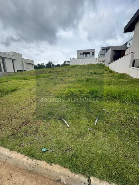 Foto 2 de Lote de Condomínio à venda, 490m2 em Alphaville, Santana De Parnaiba - SP