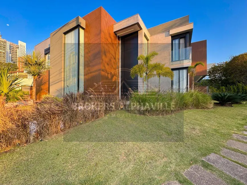 Foto 1 de Casa de Condomínio com 5 quartos à venda, 910m2 em Barueri - SP