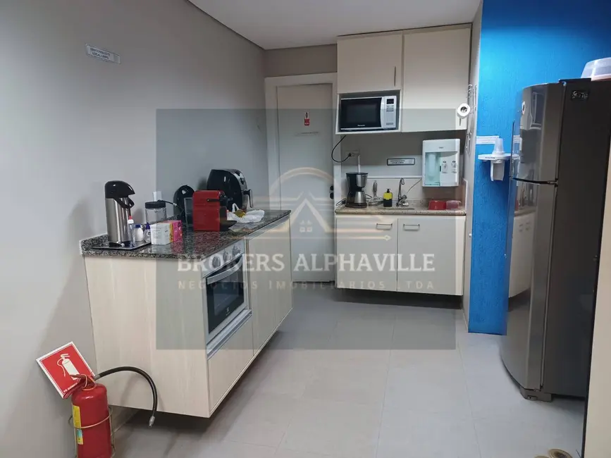 Foto 3 de Sala Comercial para alugar, 132m2 em Alphaville Industrial, Barueri - SP