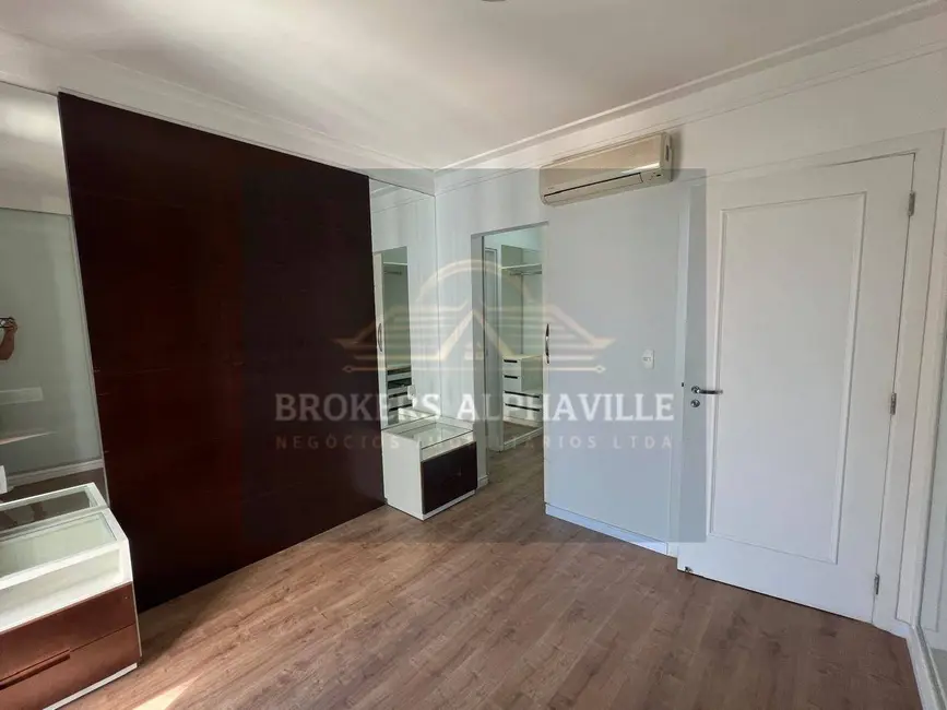 Foto 9 de Apartamento com 4 quartos para alugar, 177m2 em Barueri - SP