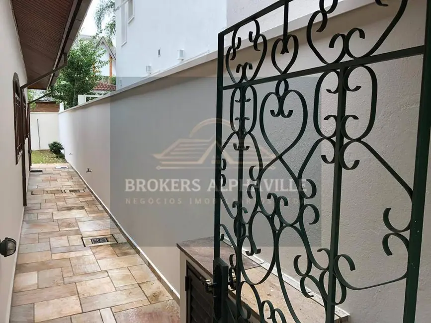 Foto 3 de Casa de Condomínio com 4 quartos para alugar, 600m2 em Alphaville, Santana De Parnaiba - SP