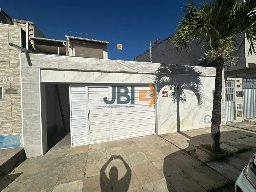 Casa com 3 quartos à venda, 180m2 em Prefeito José Walter, Fortaleza - CE - imagem 1 Foto 1 de Casa com 3 quartos à venda, 180m2 em Prefeito José Walter, Fortaleza - CE