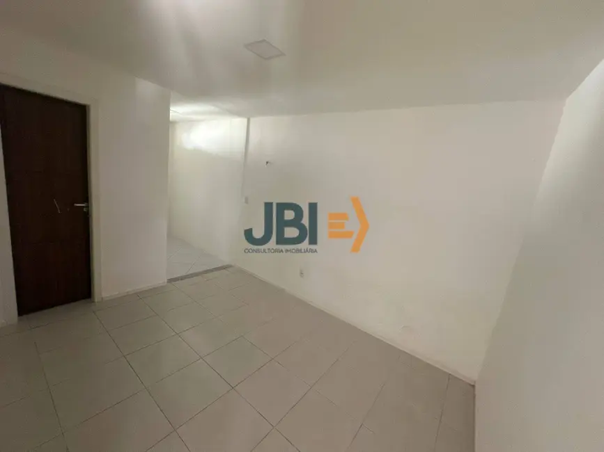 Casa com 3 quartos à venda, 180m2 em Prefeito José Walter, Fortaleza - CE - imagem 5 Foto 5 de Casa com 3 quartos à venda, 180m2 em Prefeito José Walter, Fortaleza - CE