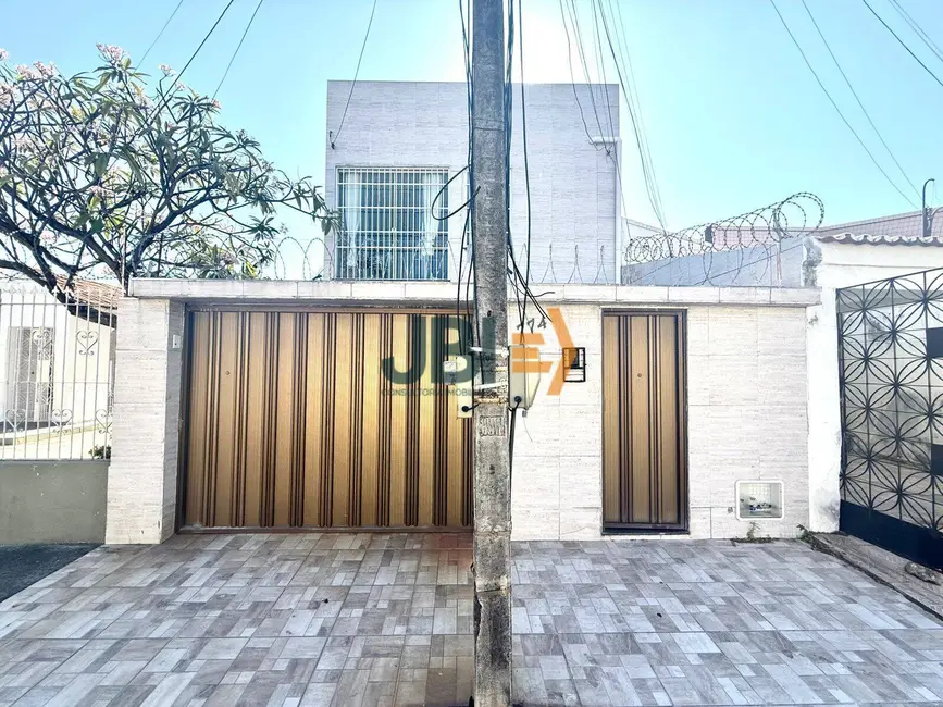 Foto 1 de Casa com 5 quartos à venda, 270m2 em Parquelândia, Fortaleza - CE