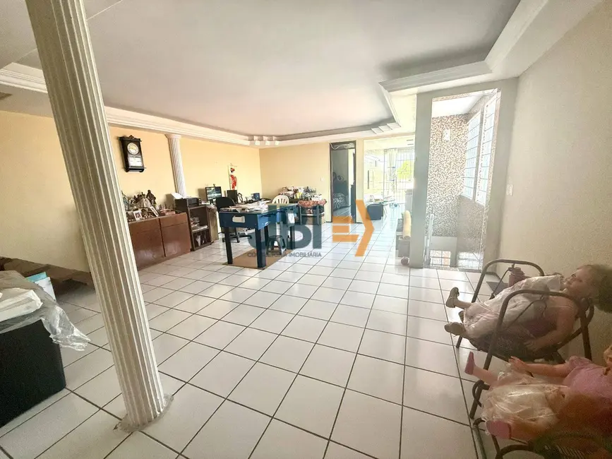 Casa com 5 quartos à venda, 270m2 em Parquelândia, Fortaleza - CE - imagem 6 Foto 6 de Casa com 5 quartos à venda, 270m2 em Parquelândia, Fortaleza - CE