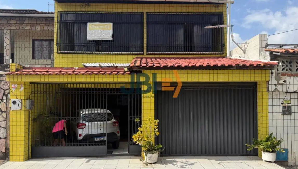 Foto 1 de Casa com 5 quartos à venda, 195m2 em Quintino Cunha, Fortaleza - CE